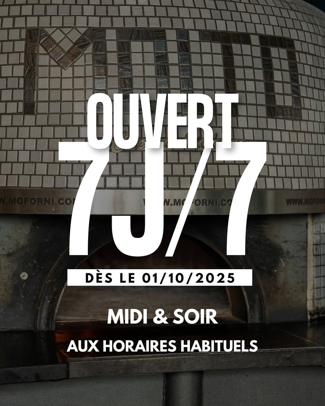 Four à pizza artisanal MG Forni en mosaïque — le cœur de la cuisine Molto